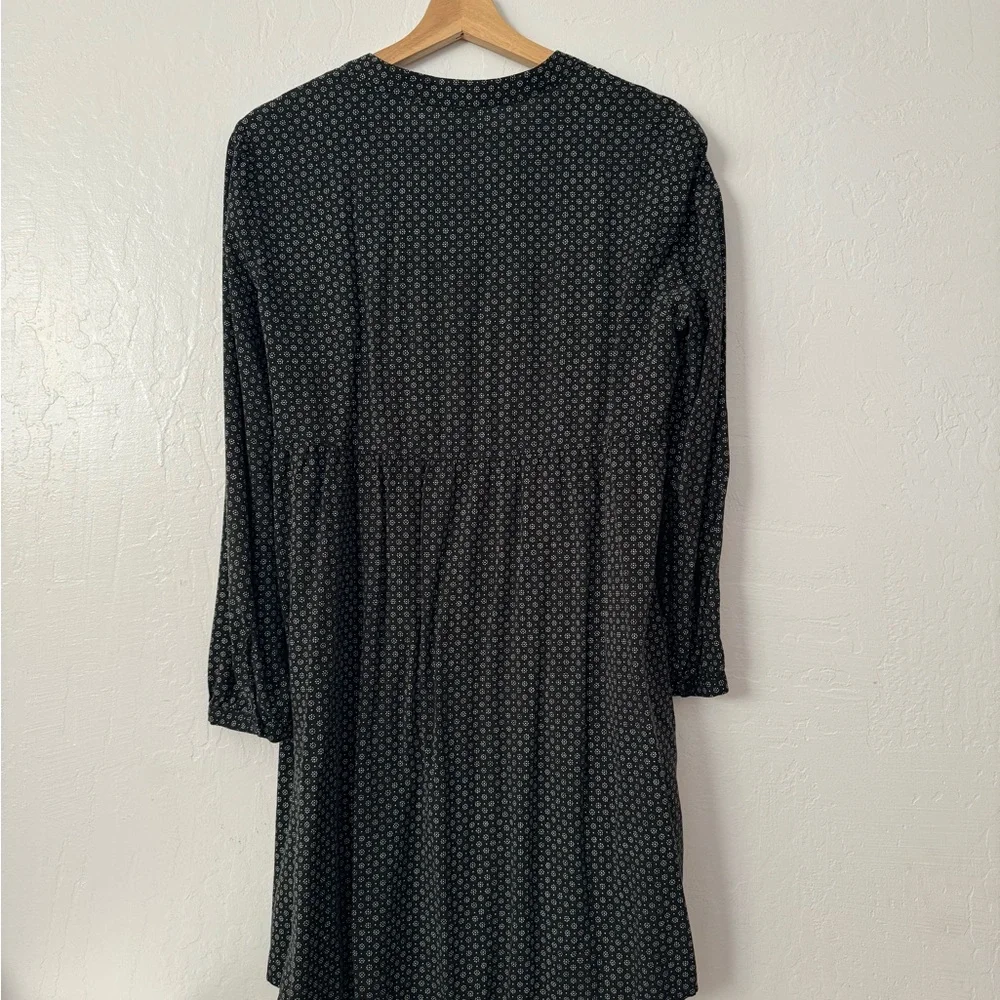 Old Navy Mini Dress - Picture 3 of 3